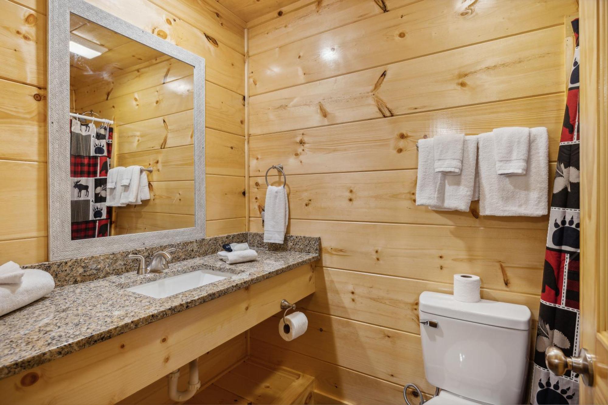 On Blackbeary Hill A Cozy 3 Bedroom Perfect For A Getaway In An Enchanting Forest Setting